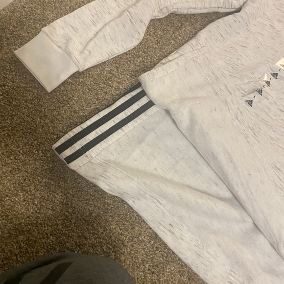 Adidas women’s sweatshirt - Picture 3 of 3